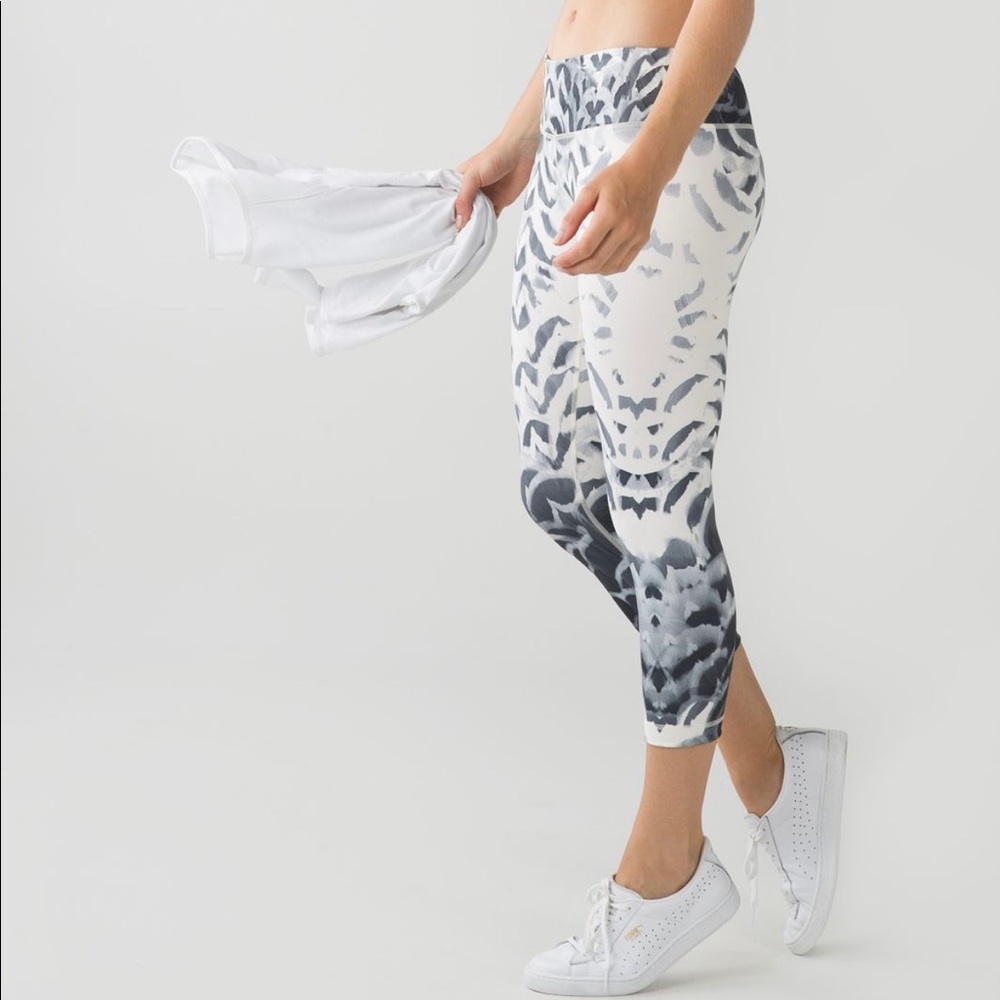 Lululemon cropped leggings